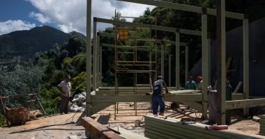 Orang Venezuela Kaya Membangun Rumah di Taman Nasional